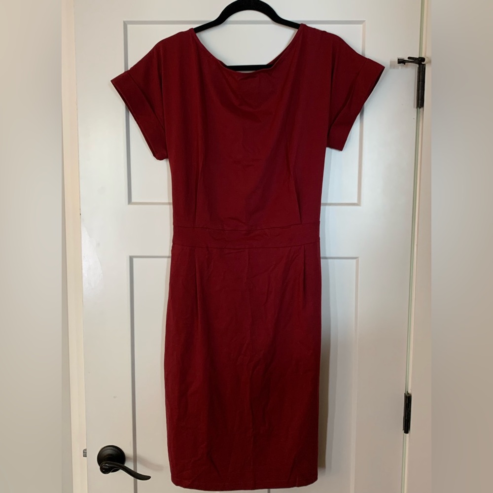 Maroon/Burgundy Women’s Dress with pockets NWT